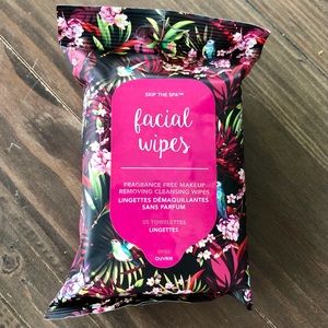 Jean Pierre Skip the Spa Facial Wipes